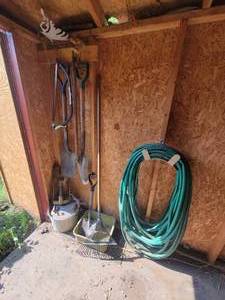 lot 495 image: Lot of Gardening Tools - Shovel, rake, Hose, Bucket and More