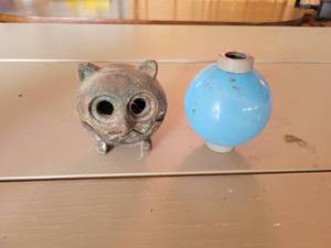 lot 503 image: Robins Egg Blue Lightning Ball and Cast Iron Owl Lantern