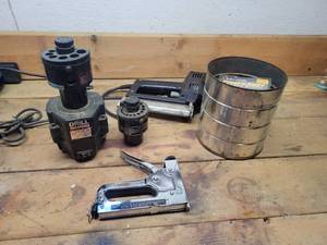 lot 398 image: Drill Bit Sharpener (Powers On), Staplers and Staples