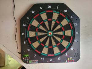 lot 513 image: Sportcraft Electronic Dartboard, Darts, Knives and More