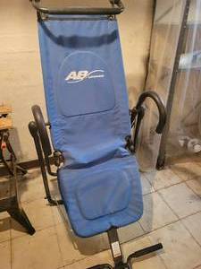 lot 515 image: AB Lounge Exerciser