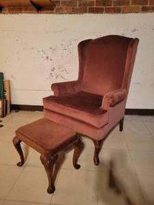 lot 523 image: Wingback Chair with Fabric Upholstery and Footstool