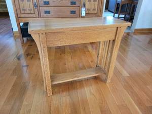 lot 50 image: Arts & Crafts Style Side Table
