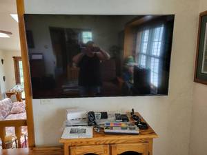 lot 62 image: 55 Vizio Flat Panel TV - Model M551d-A2R