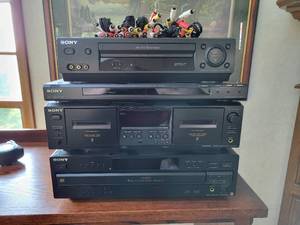 lot 77 image: Lot of SONY AudioVideo Equipment - VCR (SLV-N500), DVD Player (DVP-NS50P), Stereo Cassette Deck (TC-WE475), and CD Player - 5 Disc Changer (CDP-CA70ES)