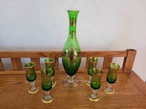 lot 83 image: Emerald Green Decanter with (6) Glasses