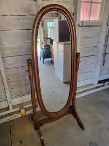 lot 103 image: Full Length Dressing Mirror