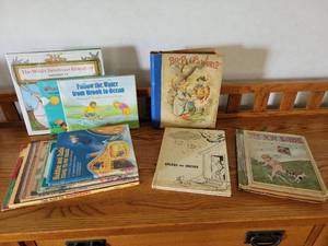 lot 114 image: Lot of Antique and Vintage Childrens Books