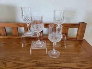 lot 132 image: Lot of (4) Sherry Glasses