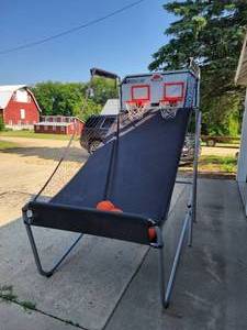 lot 40 image: Lifetime Double Shot Deluxe Basketball Arcade Game