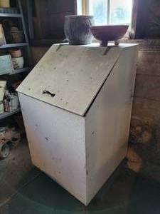 lot 434 image: Rolling Bin with Terra Cotta and Plastic Planters
