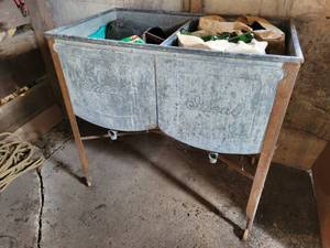 lot 440 image: Antique Galvanized Ideal Double Tub Wash Sink with Contents