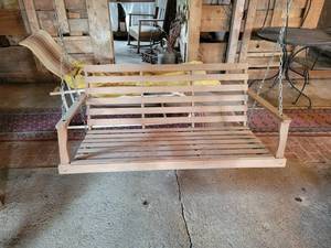 lot 453 image: Hanging Porch Swing