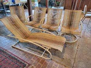 lot 459 image: 5-Piece Metal Patio Chair Set