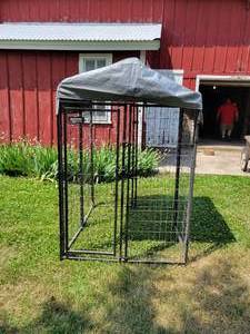 lot 476 image: Master Paws Dog Kennel - 50 x 47 x 72 Tall