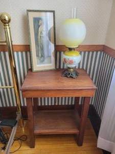 lot 180 image: Solid Wood Side Table with Small Gone With the Wind Lamp and Home Dcor