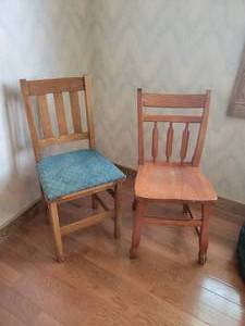 lot 189 image: Pair of Quality Wood Chairs