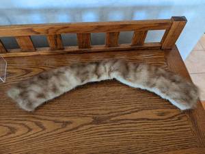 lot 120 image: Vintage Champagne Mink Fur Collar