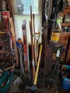 lot 277 image: Hay & Silage Forks, Cutter and More