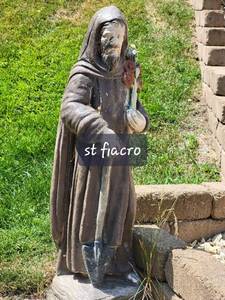 lot 100 image: St. Fiacre Patron Saint of Gardens Concrete Statue