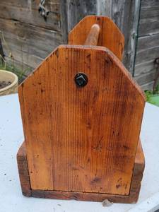 lot 123 image: Antique Wood Carpenters Tool Box