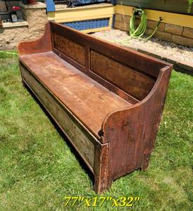 lot 114 image: Primitive Norwegian Pew Bench with Bench Storage