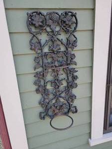 lot 170 image: English Cast Iron Planters & Scrollwork