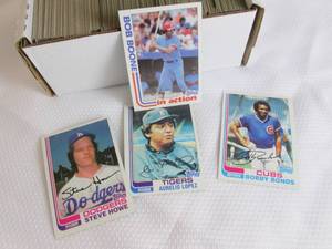Box of 1981 & 1982 Topps Baseball C...