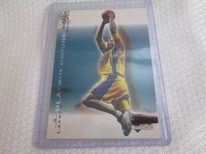 2000-01 Kobe Bryant Upper Deck Diam...