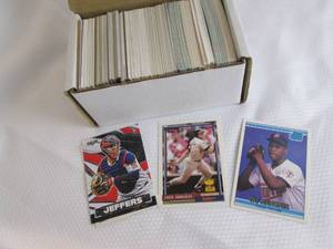 Box of Minnesota Twins Cards...