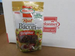 lot 152 image: 12 - 4.3 oz Bags Hormel Real Crumbl...