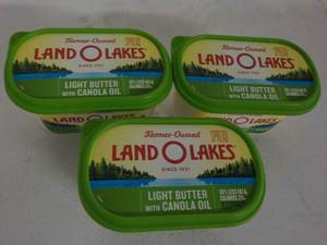 lot 185 image: 3 - 24 oz Tubs Frozen Land O Lakes ...