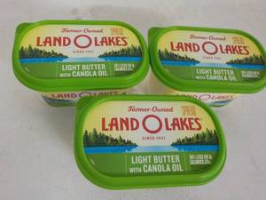 lot 188 image: 3 - 24 oz Tubs Frozen Land O Lakes ...