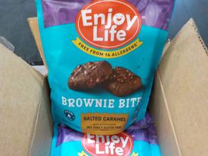 lot 303 image: 6 - 4.76 oz Enjoy Life Brownie Bite...