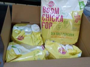 lot 317 image: Boom ChickAPop 4 - 6 Single Serve B...