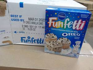 lot 341 image: Case of 12 boxes Pillsbury Funfetti...