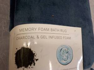 lot 17 image: New Memory Foam Bath Rug 24 x 36...