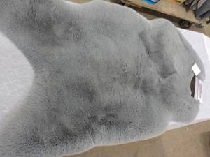 lot 22 image: Mon Chateau New Luxe Faux Fur Rug24...