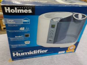 lot 39 image: Holmes Cool Mist 48 hour Humidifier...