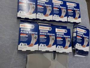 lot 50 image: 8 ankle Sleeves - all sizes...
