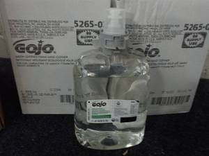 lot 61 image: 12 - 2 Liter Jugs GOJO Hand Cleaner...