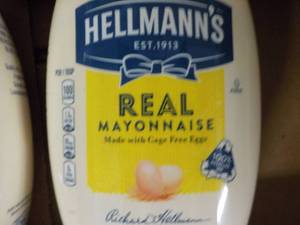 lot 122 image: 10 - 20 oz Bottles Hellmans Real M...