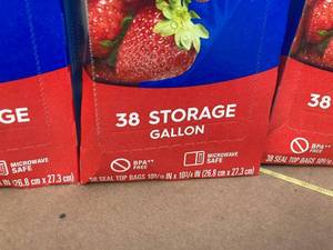 lot 109 image: Ziploc Gallon Bags