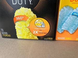 lot 121 image: Swiffer Dusters Refills