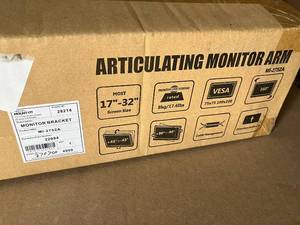 lot 19 image: Dual Monitor Mount