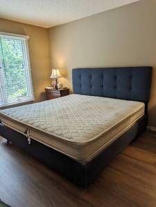 lot 29 image: King Size Bed