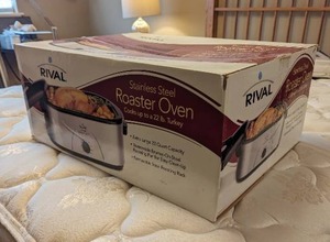 lot 111 image: Rival Roaster Oven