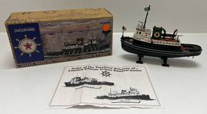 lot 16 image: Vintage  Ertl Collectibles Texaco ( Havoline ) Tugboat Die-Cast Bank 2nd In Series&nbsp Black