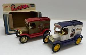 lot 42 image: Two 1983 Ertl Collectibles NFL Huddles Die-Cast Banks 1 1913 Ford Model T Delivery Truck ( 49ERS ) ( Open In Original Box ) 1 1913 Model T Van ( Minnesota Vikings ) ( No Box )