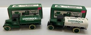 lot 65 image: Two 1991 Ertl Collectibles Die-Cast Metal Banks&nbsp ( Shamrock Fine Gasolines ) 1931 Hawkeye Tanker